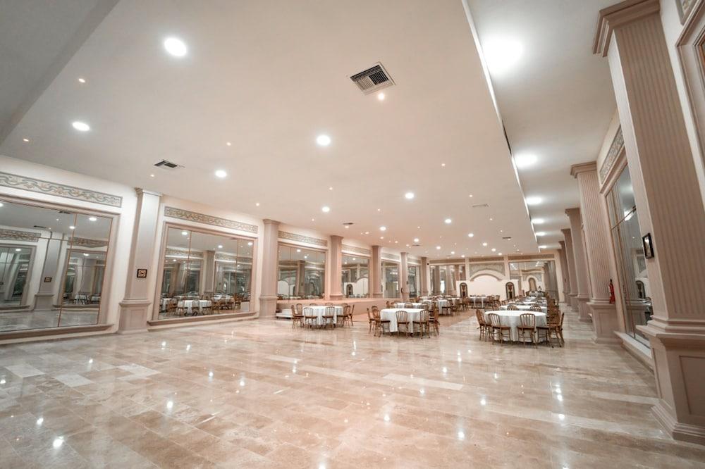 Gran Hotel Alameda Aguascalientes Dış mekan fotoğraf